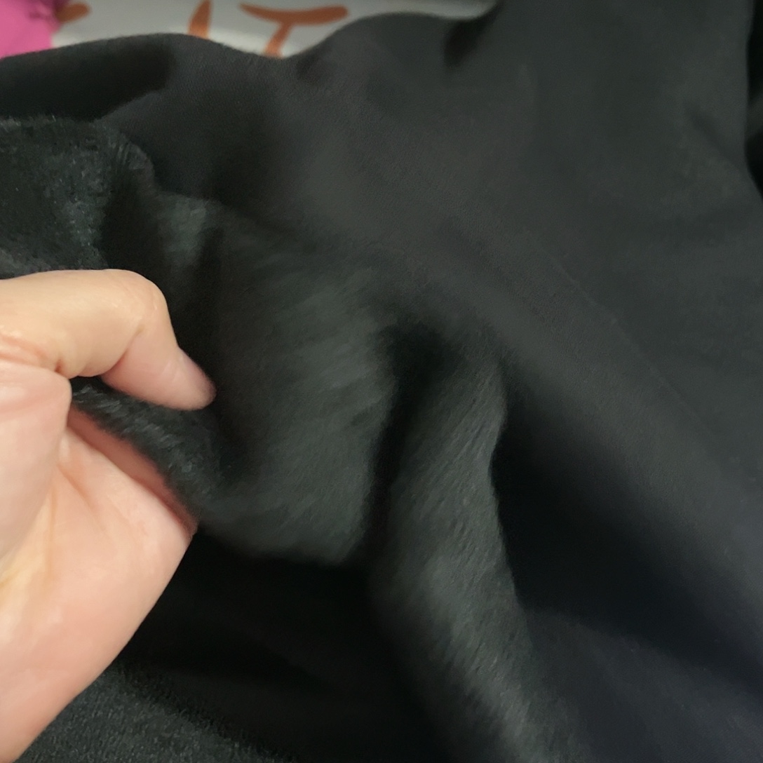 蜗***妈黑色不倒绒2.5米长
