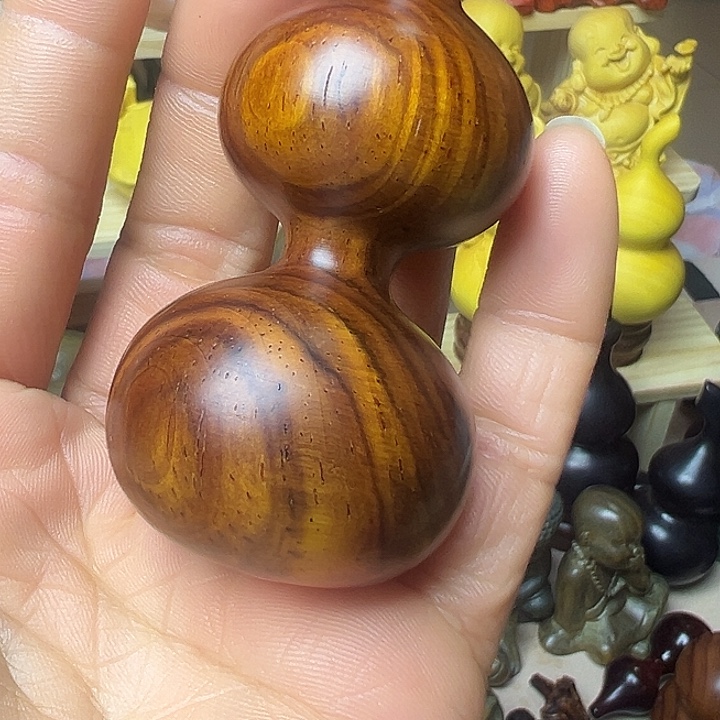 微凹黄檀葫芦摆件