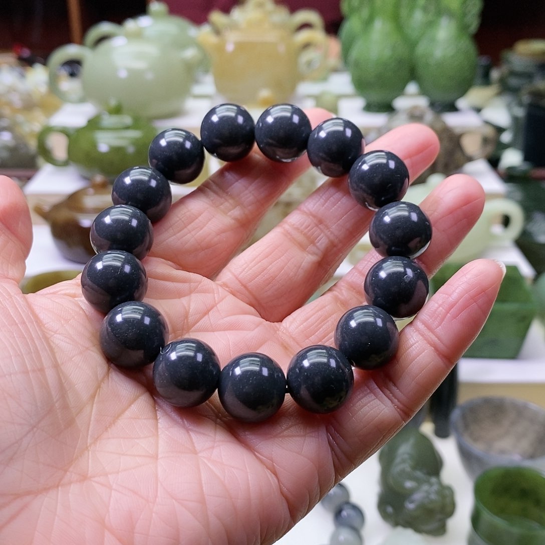 和田玉手串未镶嵌