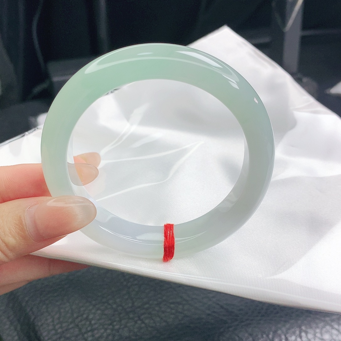未镶嵌手镯翡翠正