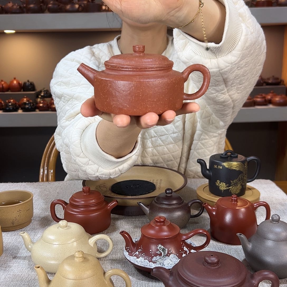 紫砂茶壶?****?降坡泥 平盖德钟 200cc