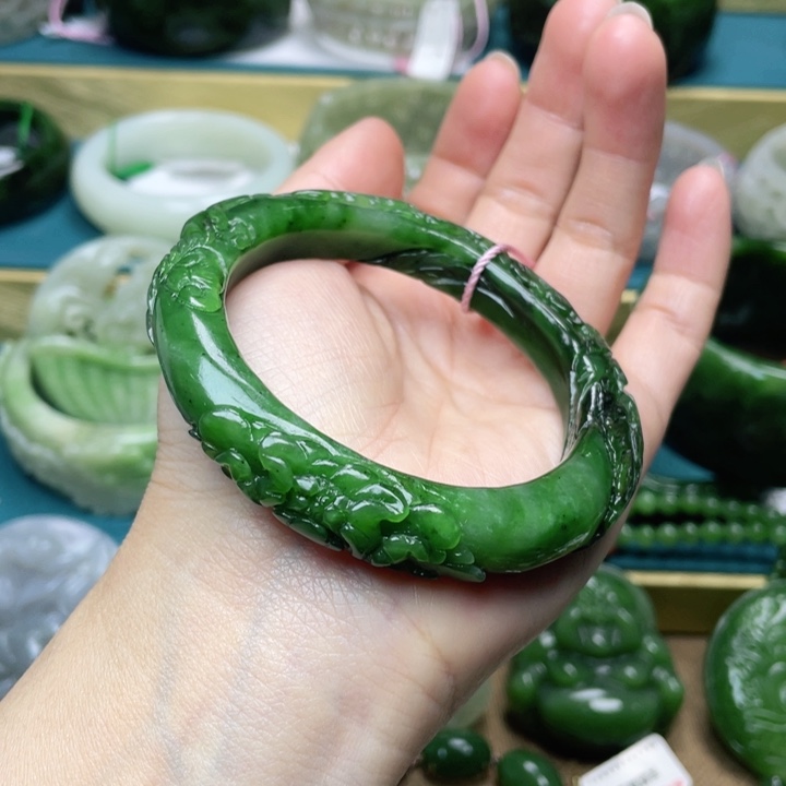 和田玉手镯56圈口 编号65未镶嵌