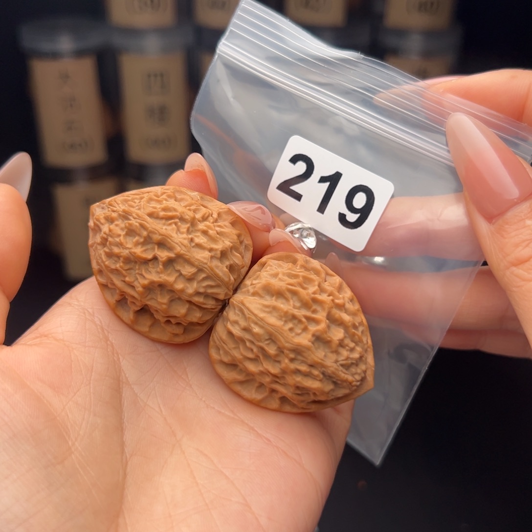 年****吊坠文玩核桃金牛