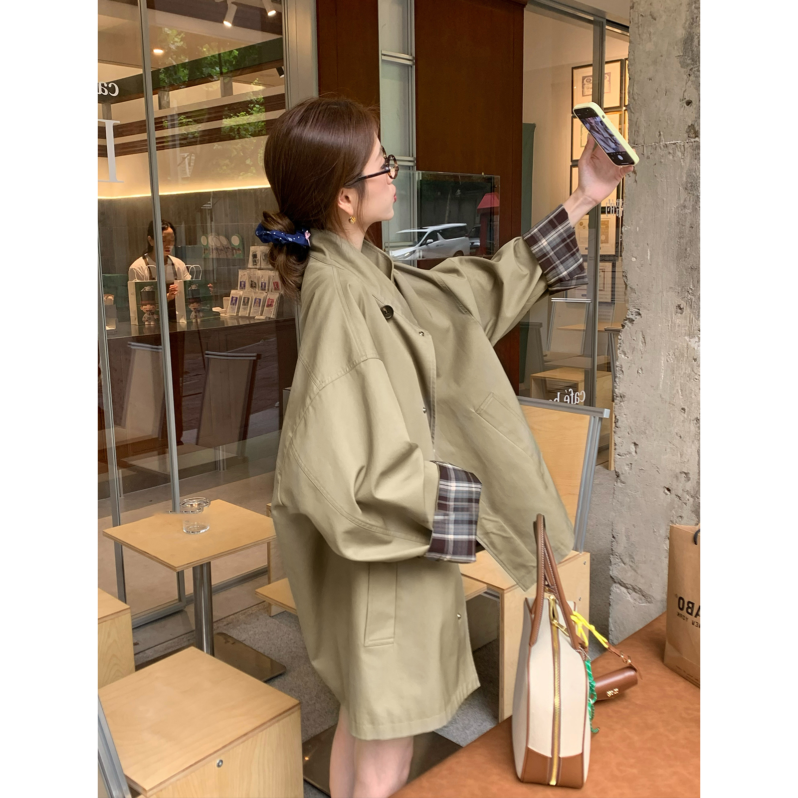 早秋高级感小个子撞色短款风衣外套女宽松廓形英伦风日系大衣F427