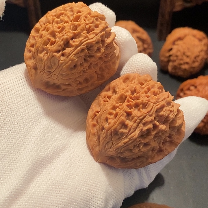 李***帅文玩核桃把件高炮南疆