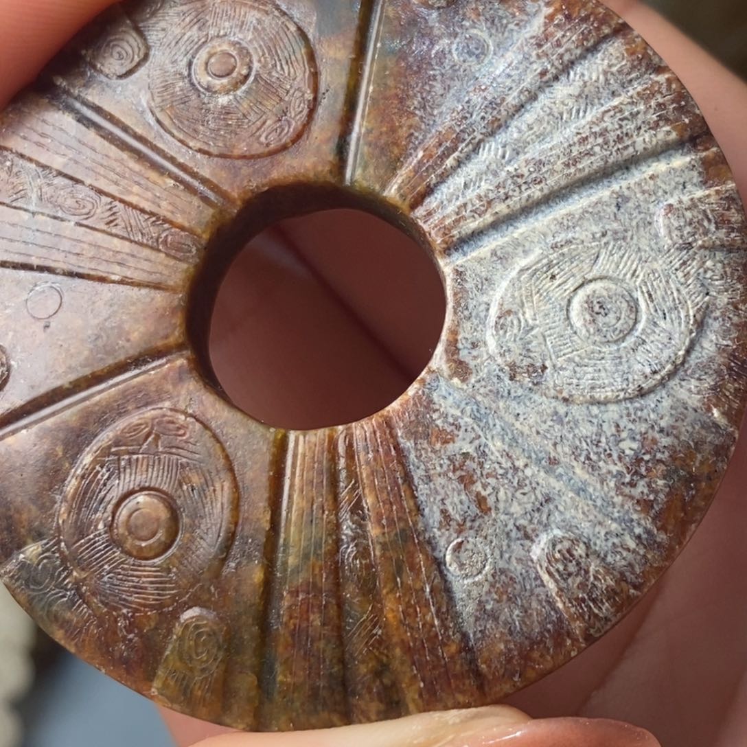 和田玉颈饰未镶嵌人**戏