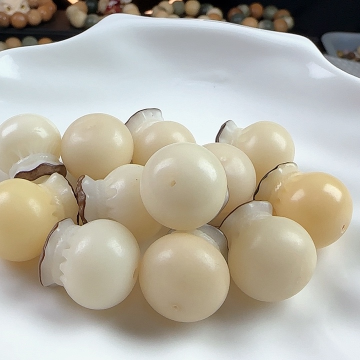 菩提根/象牙果吊坠瑕疵卡20大钱袋6颗