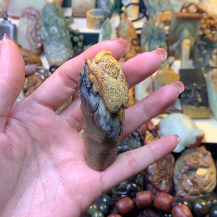 岫岩河磨玉（透闪石质玉）挂件未镶嵌