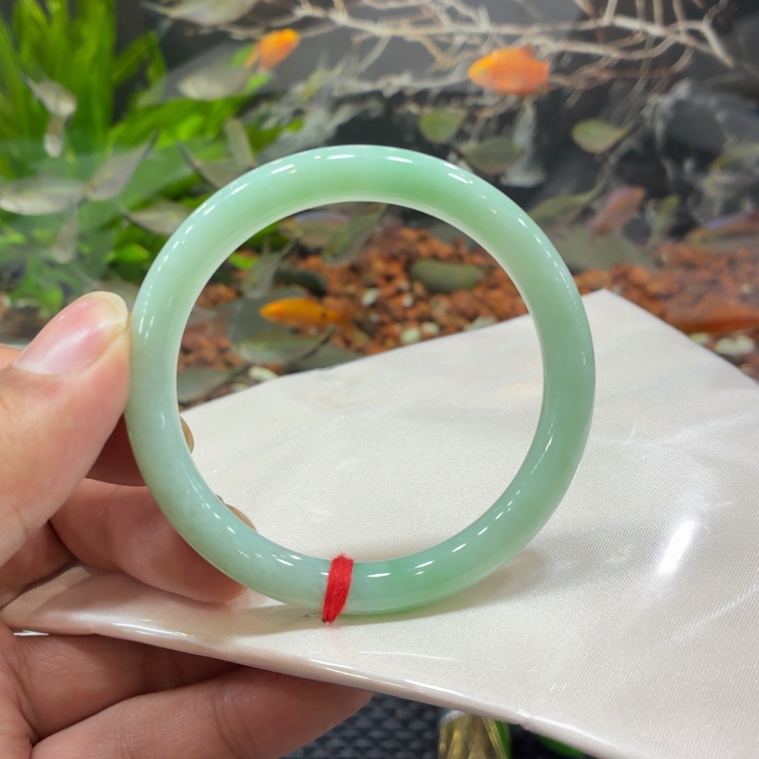 昊***希翡翠未镶嵌手镯手镯