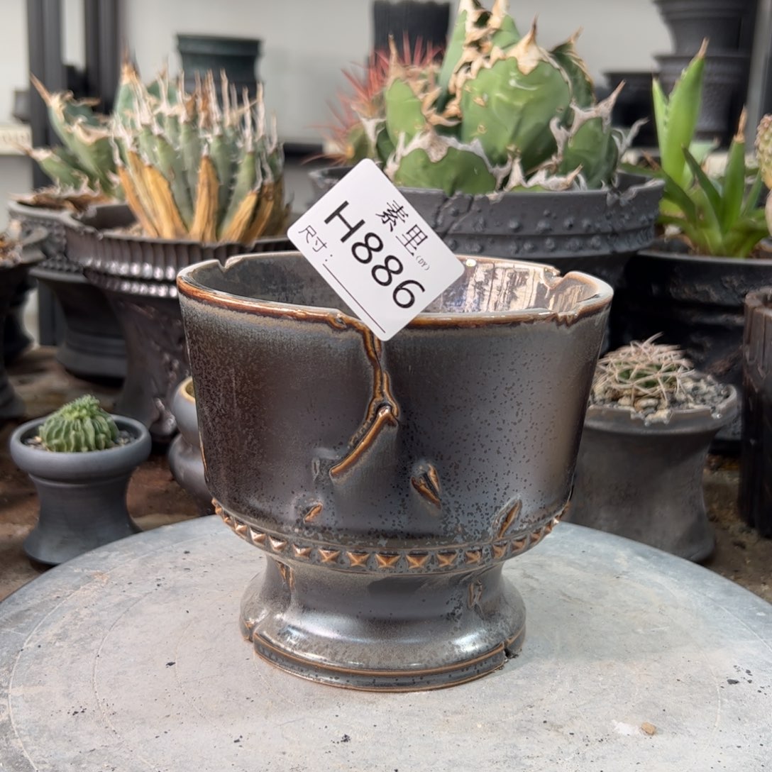 景德镇手工素里顽*哥内口13高12瑕疵