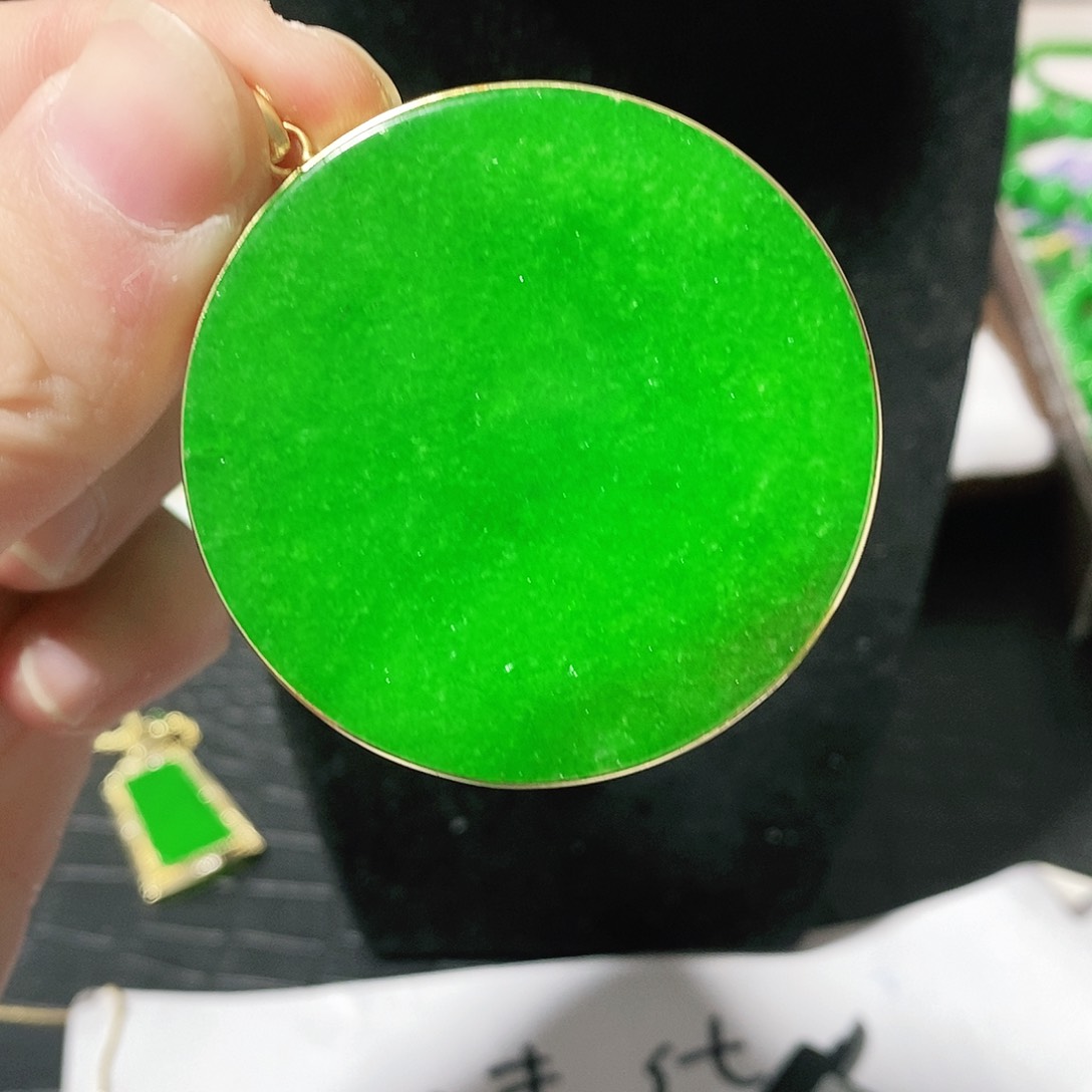 翡翠颈饰14K金镶嵌吊坠