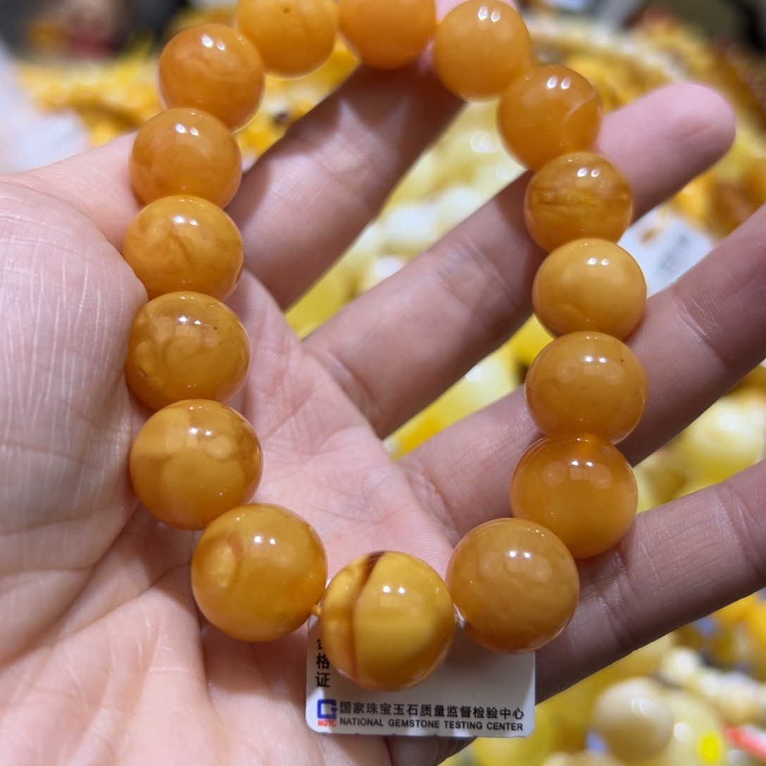 琥珀珠宝奇石未镶嵌