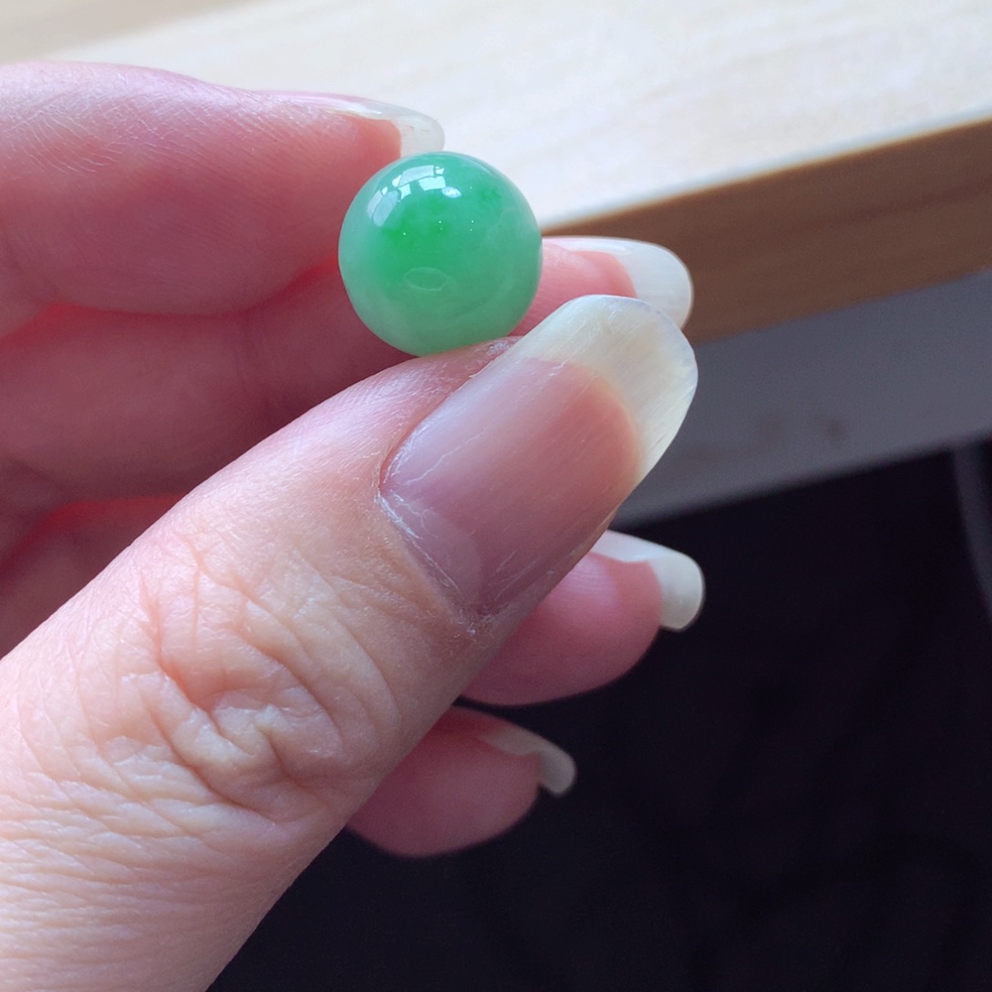 翡翠颈饰未镶嵌吊坠