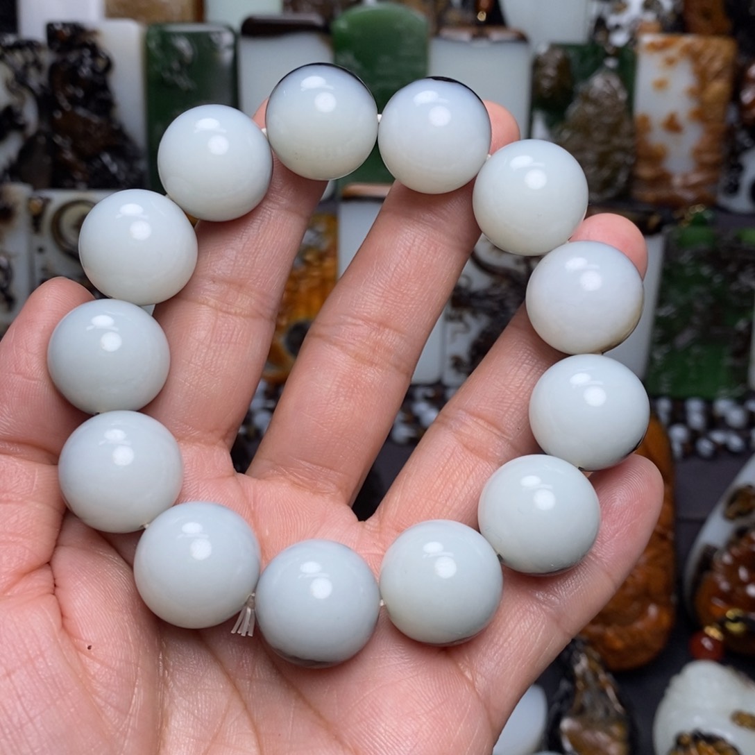 和田玉颈饰未镶嵌网****