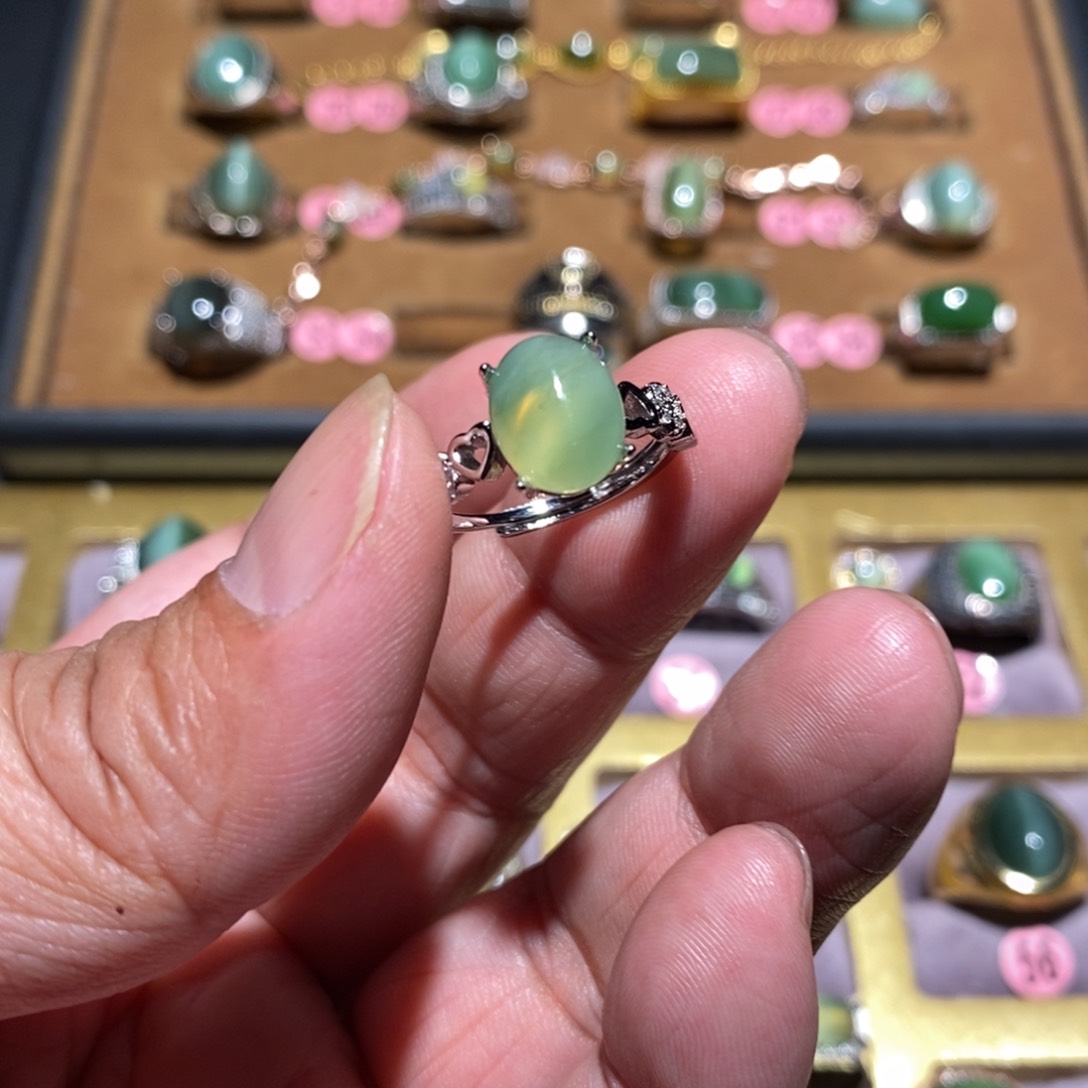 和田玉（碧玉）戒指未镶嵌