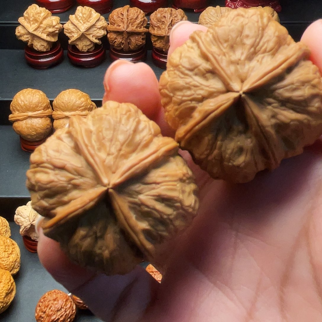 文玩核桃吊坠四棱……