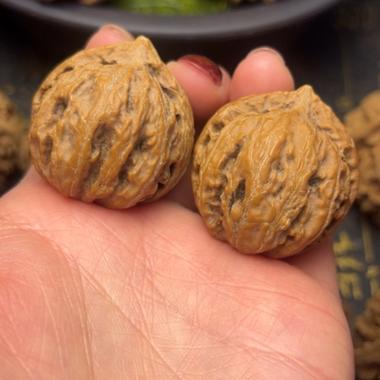 文玩核桃把件秦岭核桃7