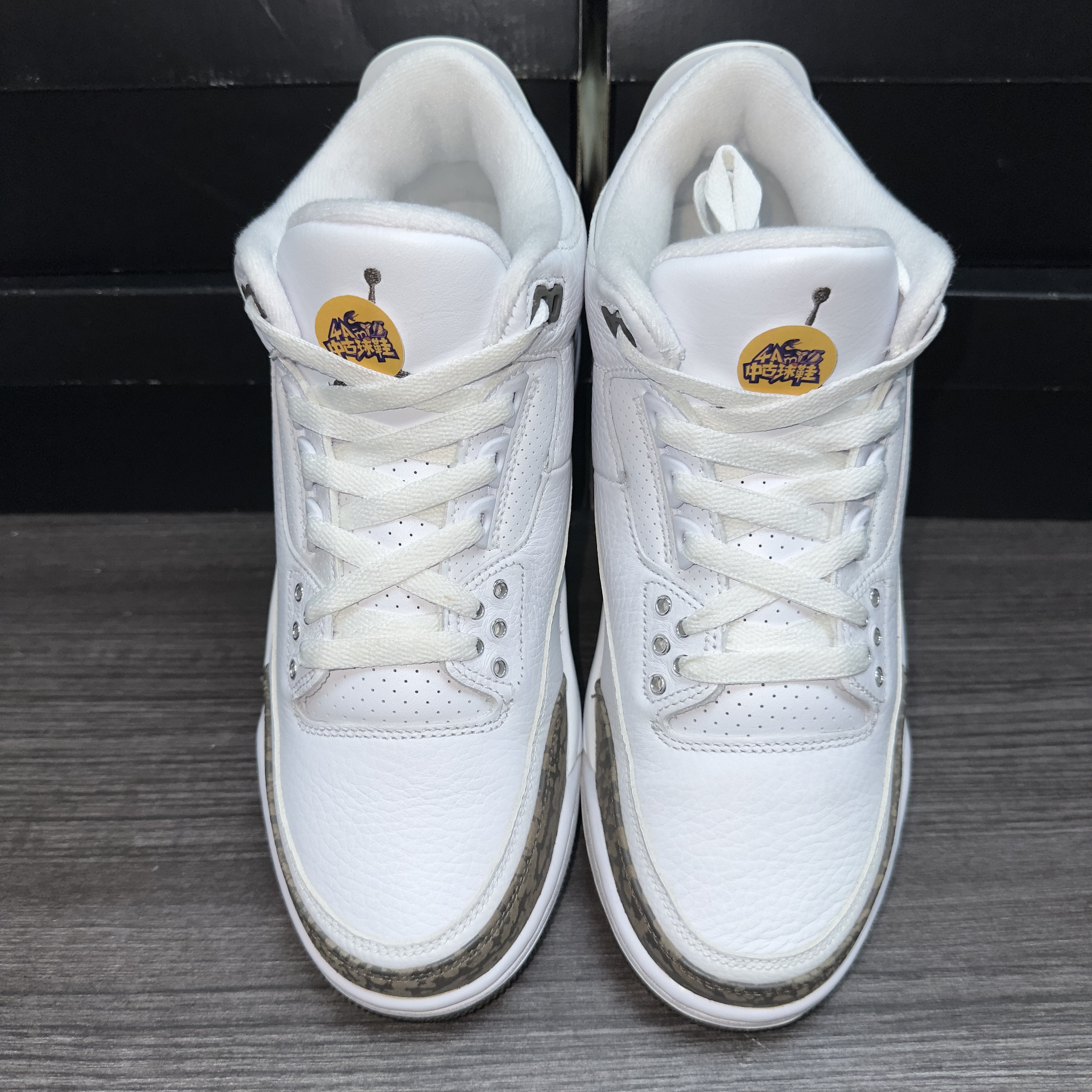 AJ3摩卡 42.5码原盒 全新鞋