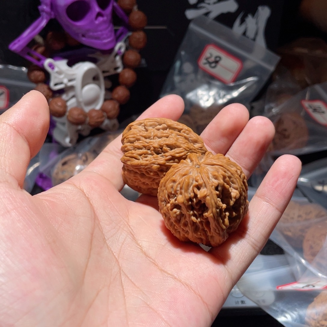 桃核把件小*36全品虎头王毕业