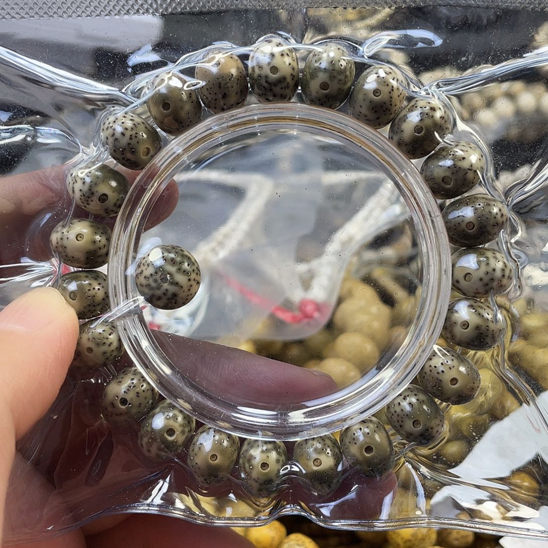 星月菩提吊坠原生态石玉料苹果