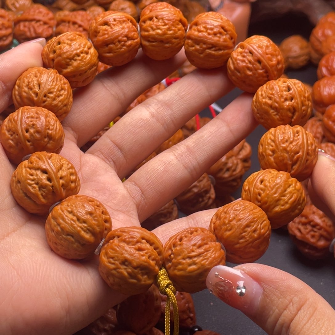 文玩核桃手串磨盘
