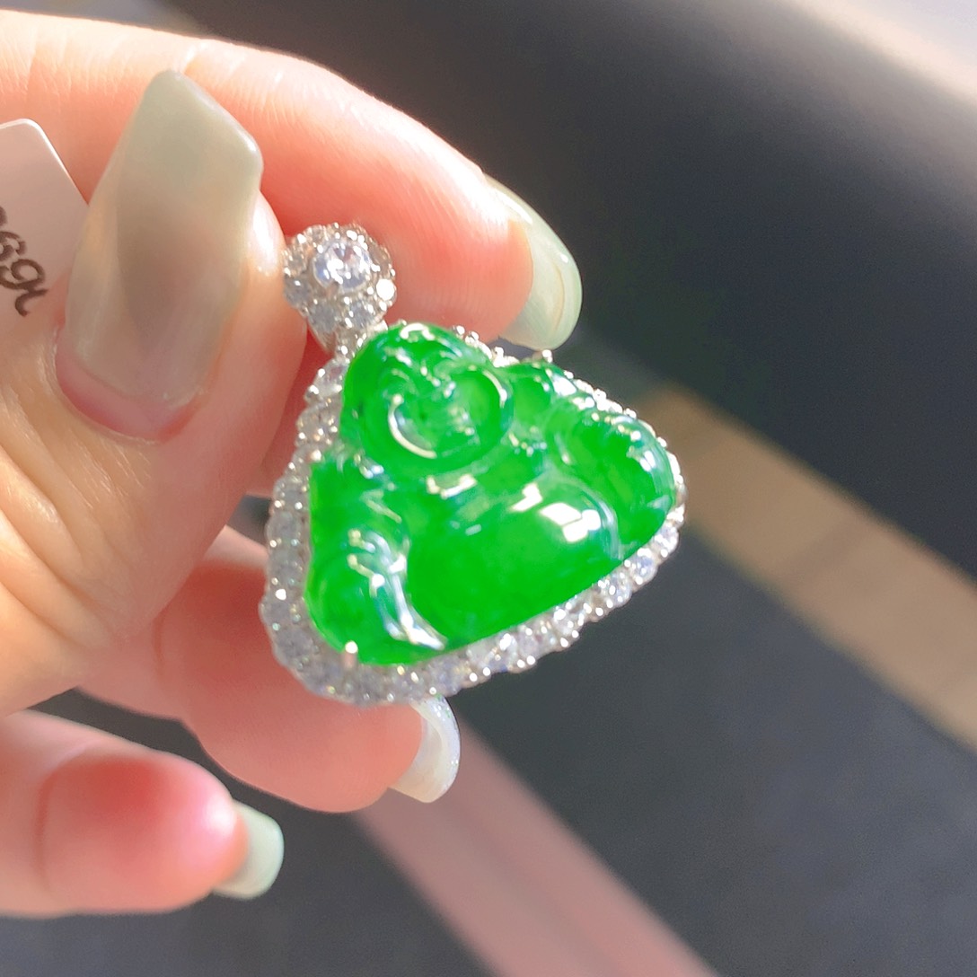 翡翠颈饰银S925镶嵌翡翠