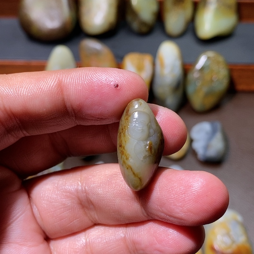 【闪购商品】和田玉颈饰未镶嵌ޓ**公定制