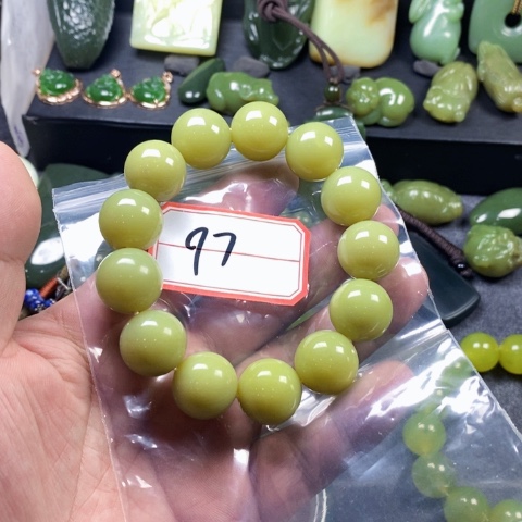 未镶嵌蛇纹石玉手链