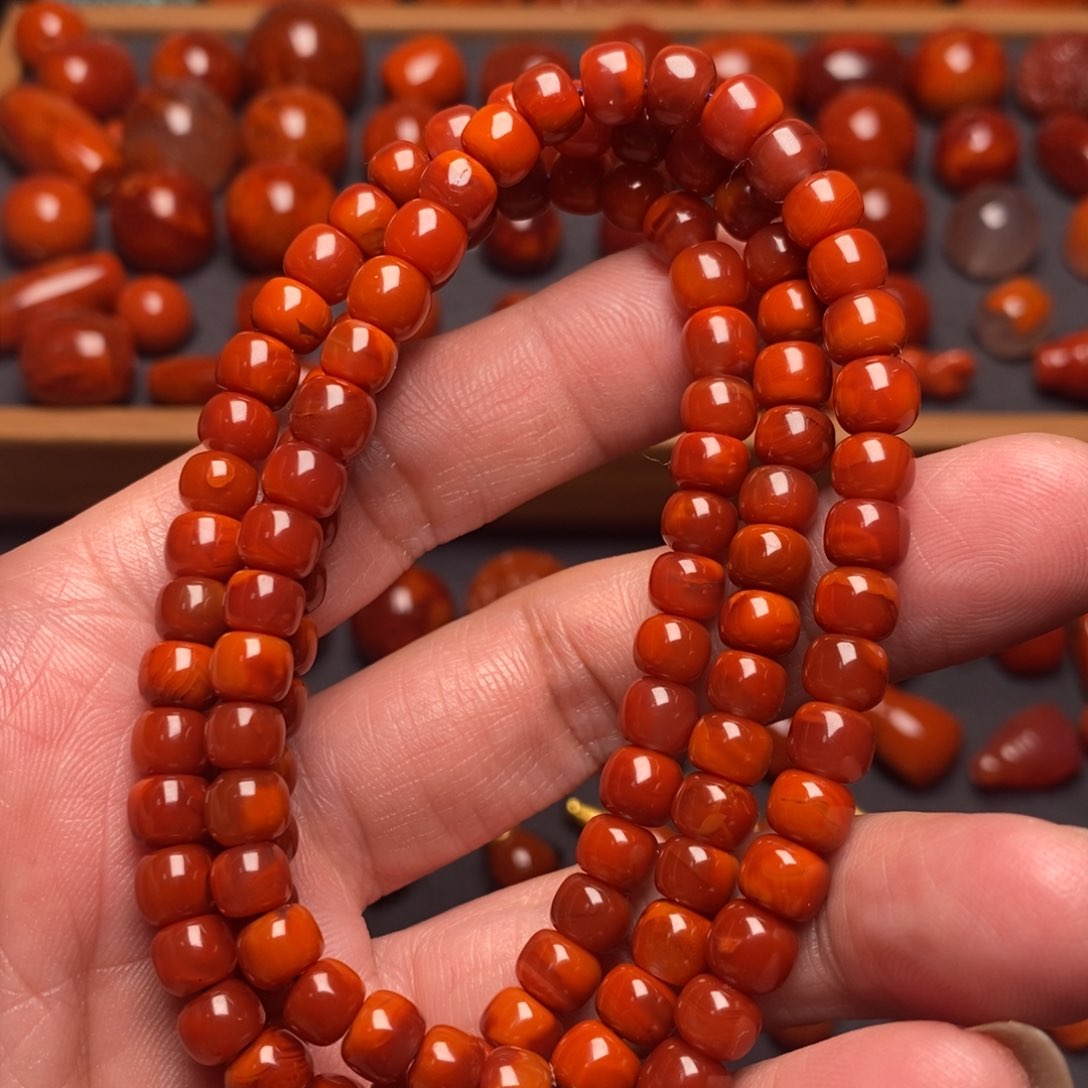南红玛瑙锦红老型火焰手串未镶嵌