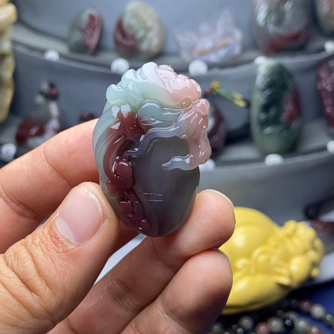 八***财玛瑙/玉髓未镶嵌颈饰