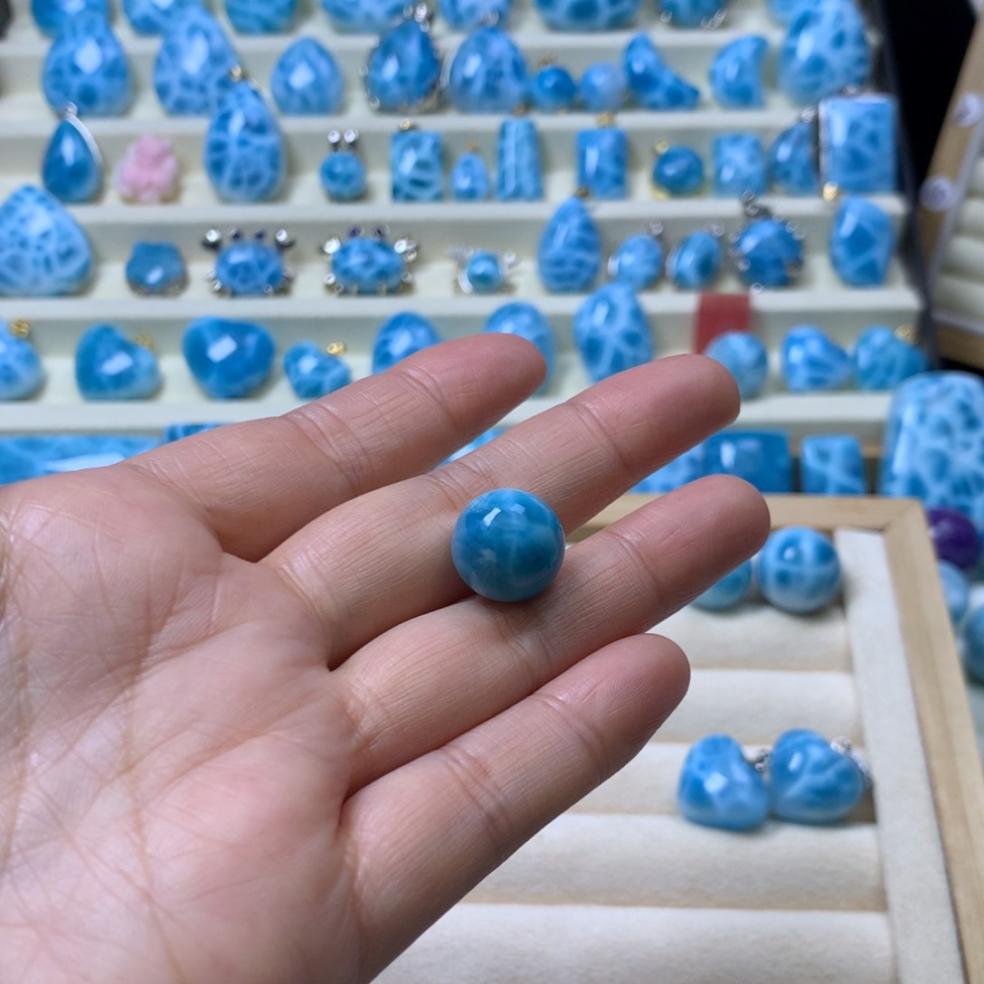 ****～针钠钙石（海纹石）未镶嵌手链