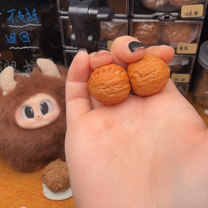 掌***月文玩核桃吊坠野众核桃