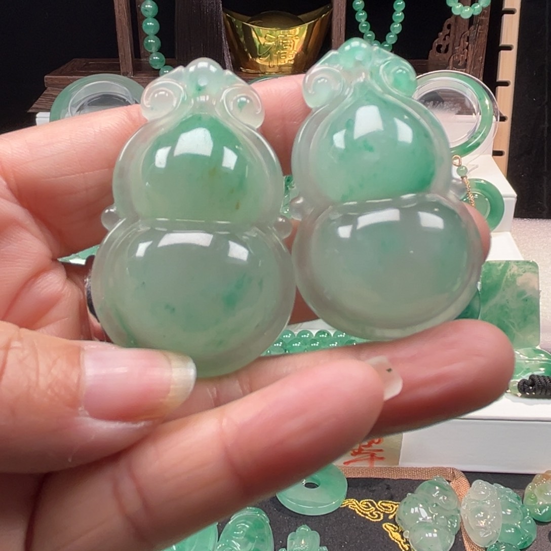 石英质玉吊坠(不含链)合金