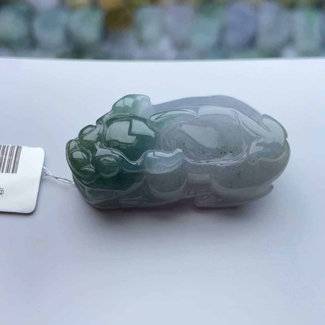 翡翠颈饰未镶嵌貔貅