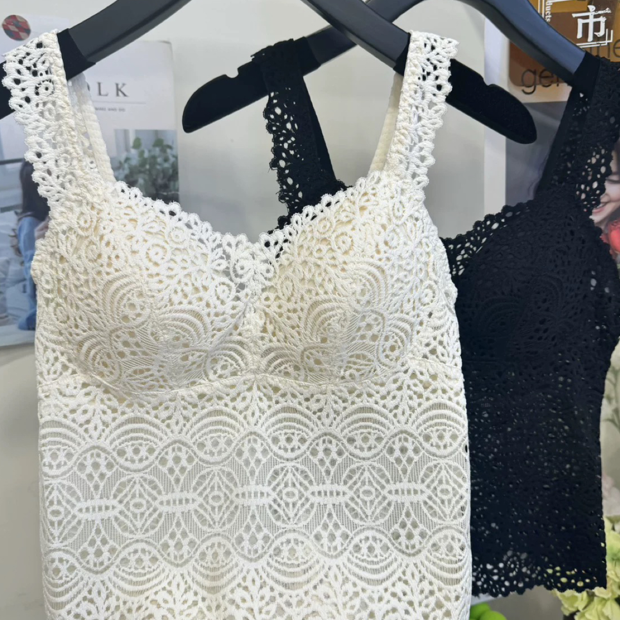 米娅琳95124早秋法式蕾丝宽肩带时尚性感固定板内搭打底美背背心