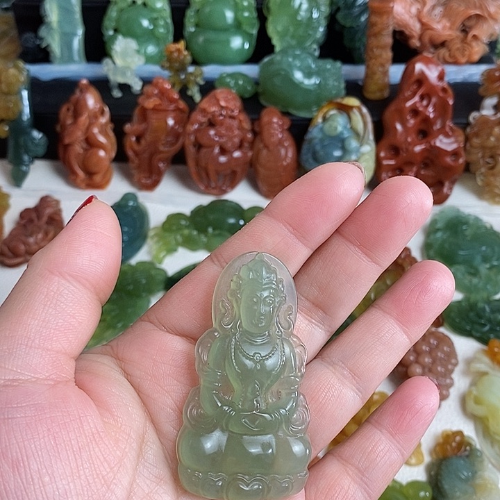 未镶嵌蛇纹石玉颈饰