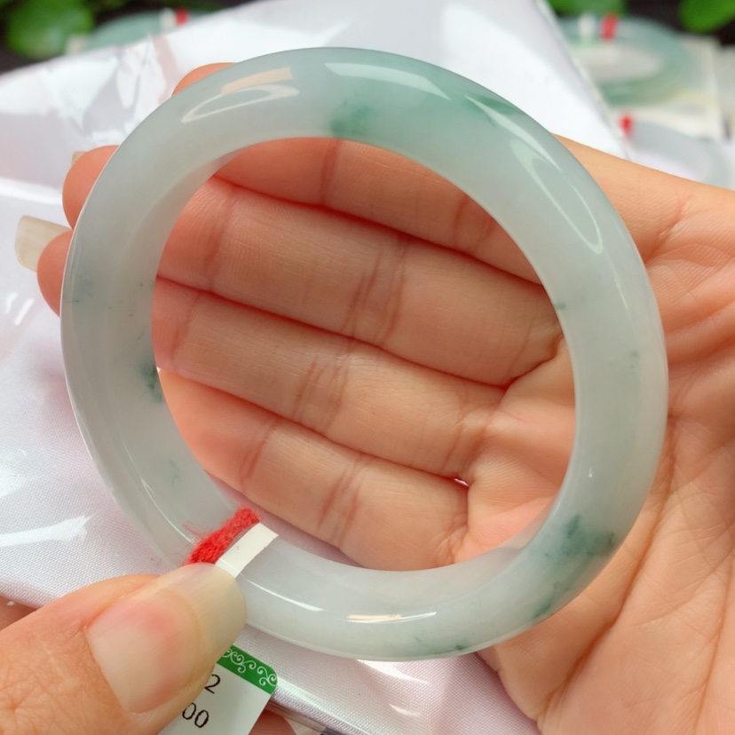 【闪购商品】翡翠手镯未镶嵌ろ****ぴ天然翡翠手镯