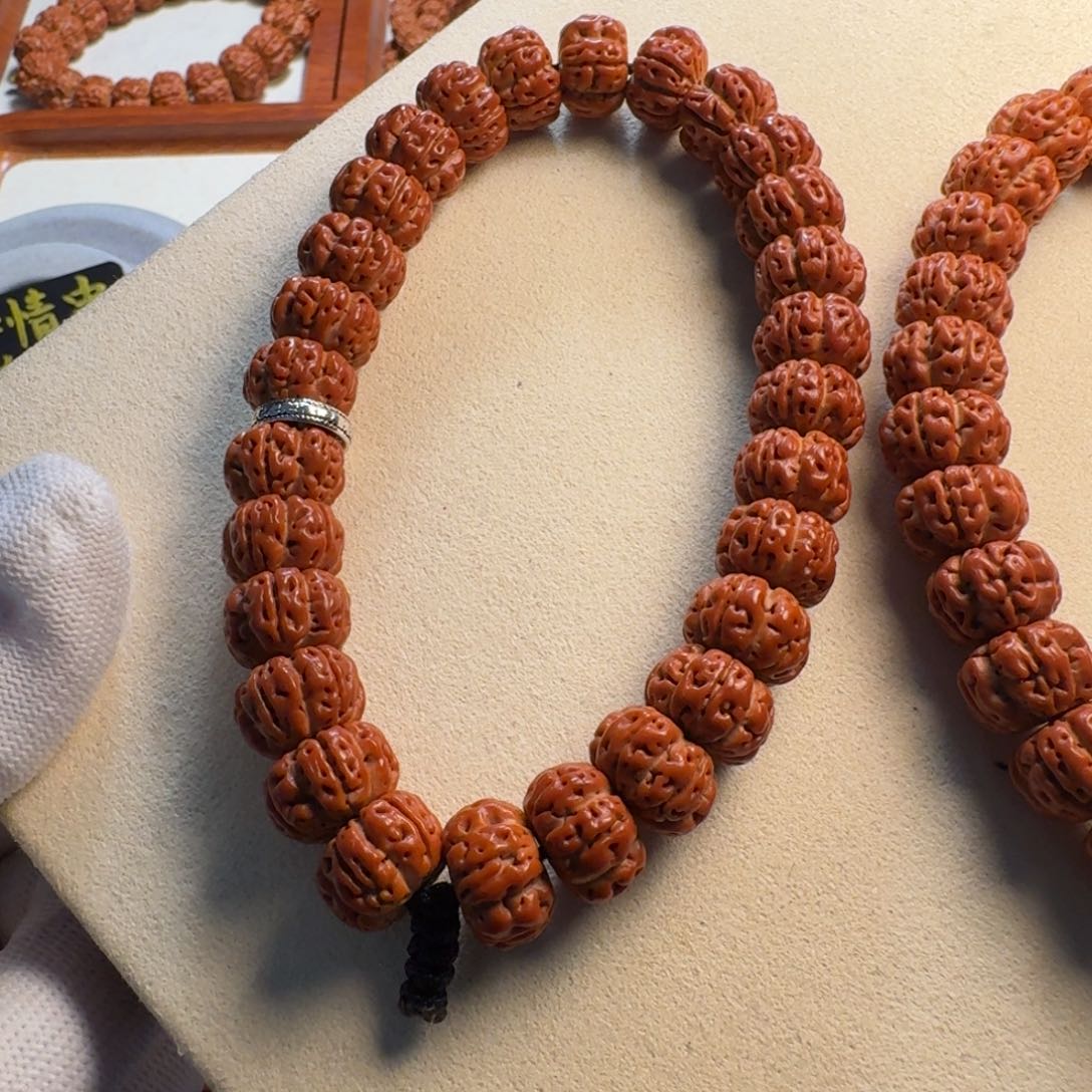 金刚菩提手串?**哥雄霸天下