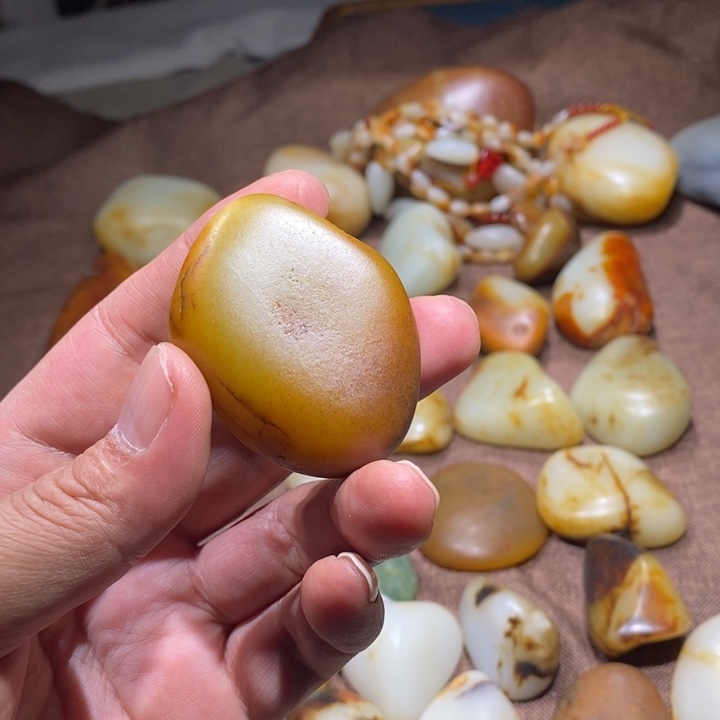 和田玉（糖玉）未镶嵌挂件