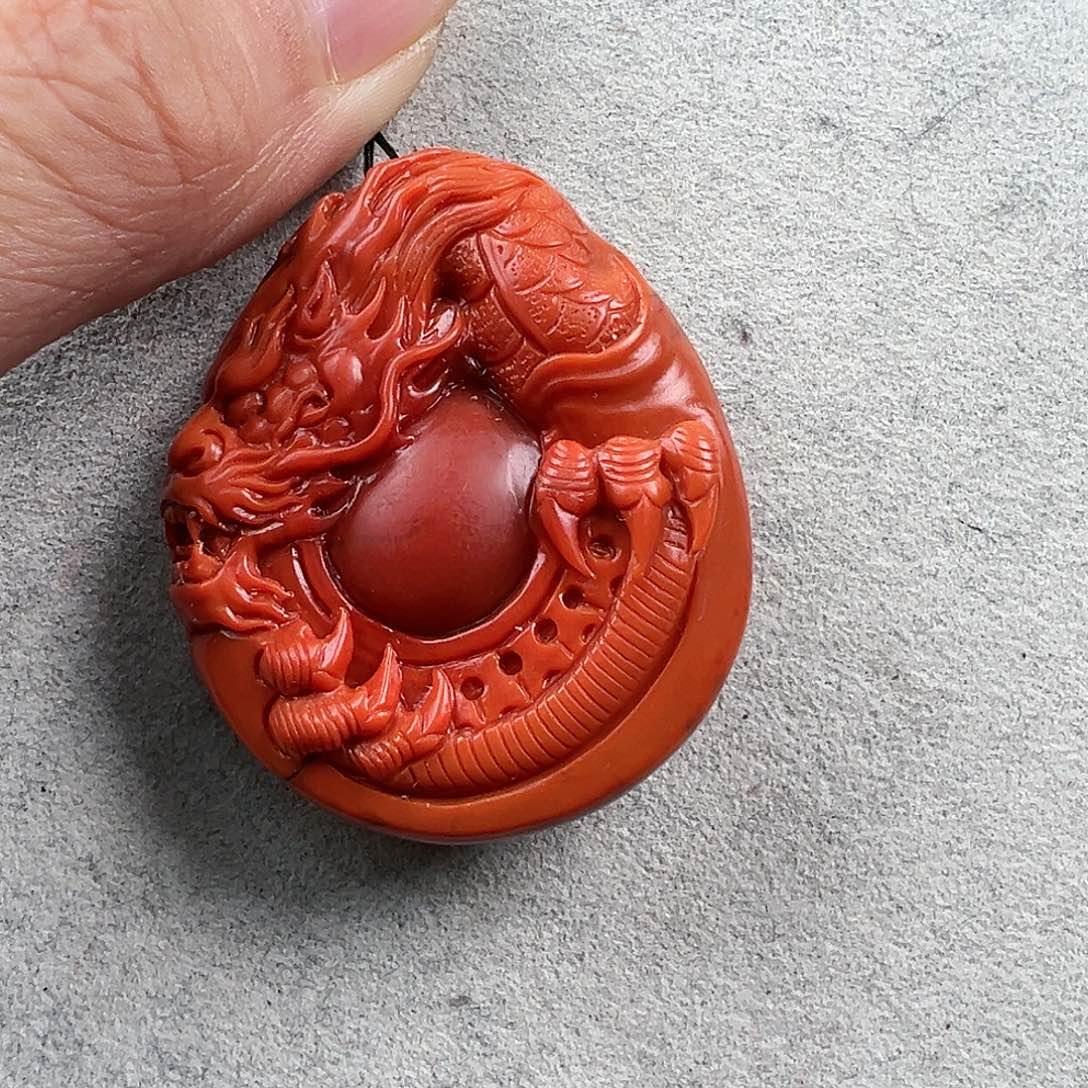 南红玛瑙吊坠未镶嵌