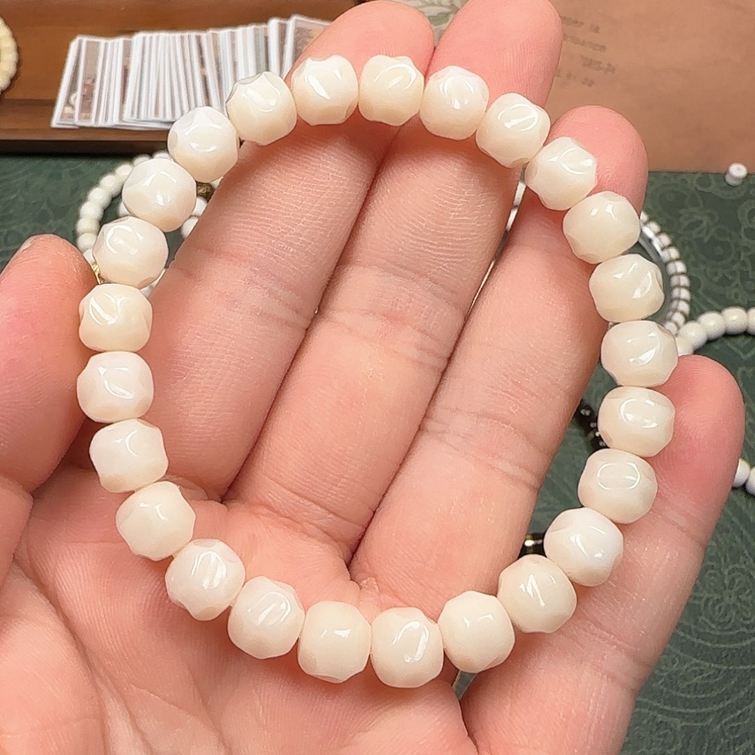白玉菩提吊坠驼骨9无相福利