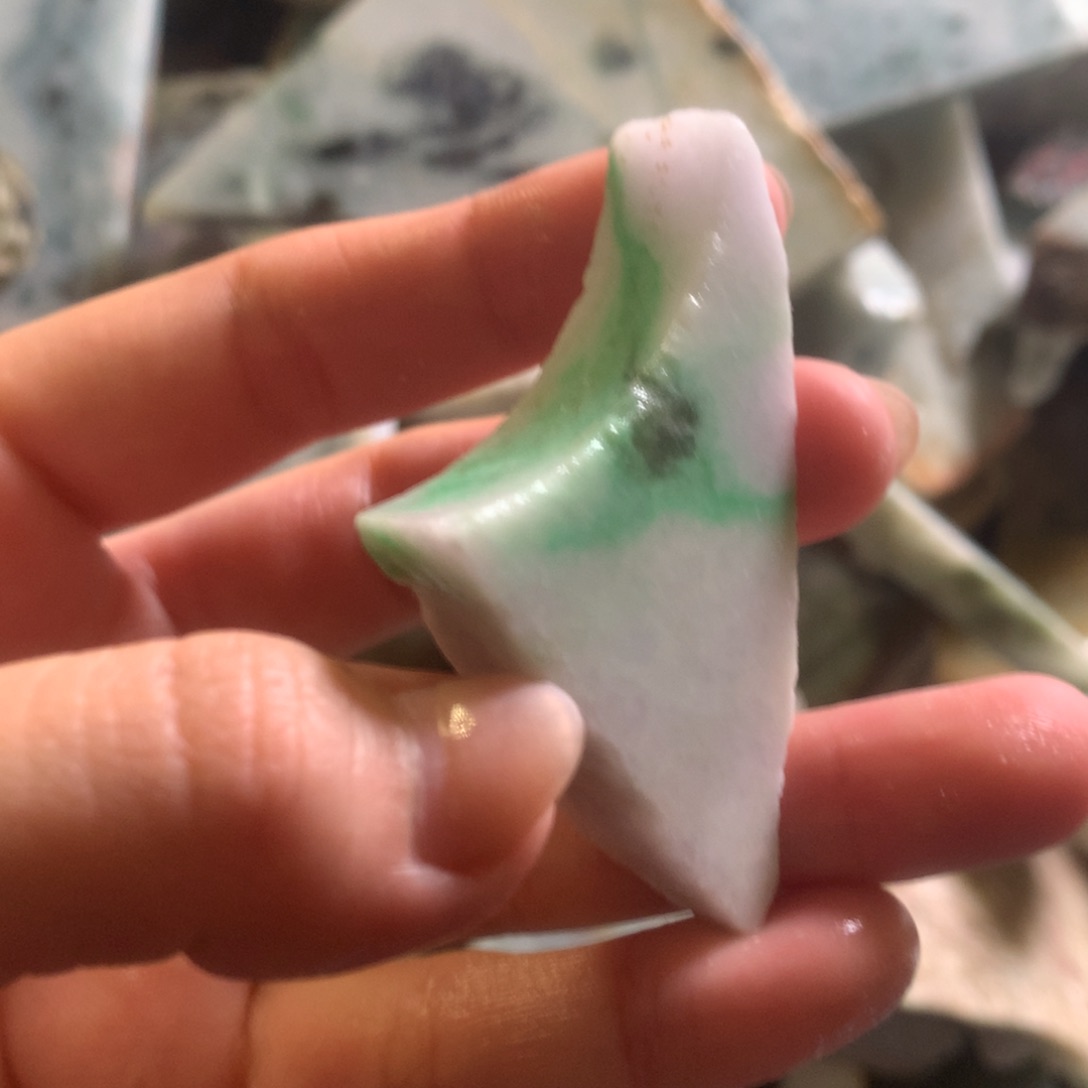 翡翠颈饰未镶嵌缅甸翡翠