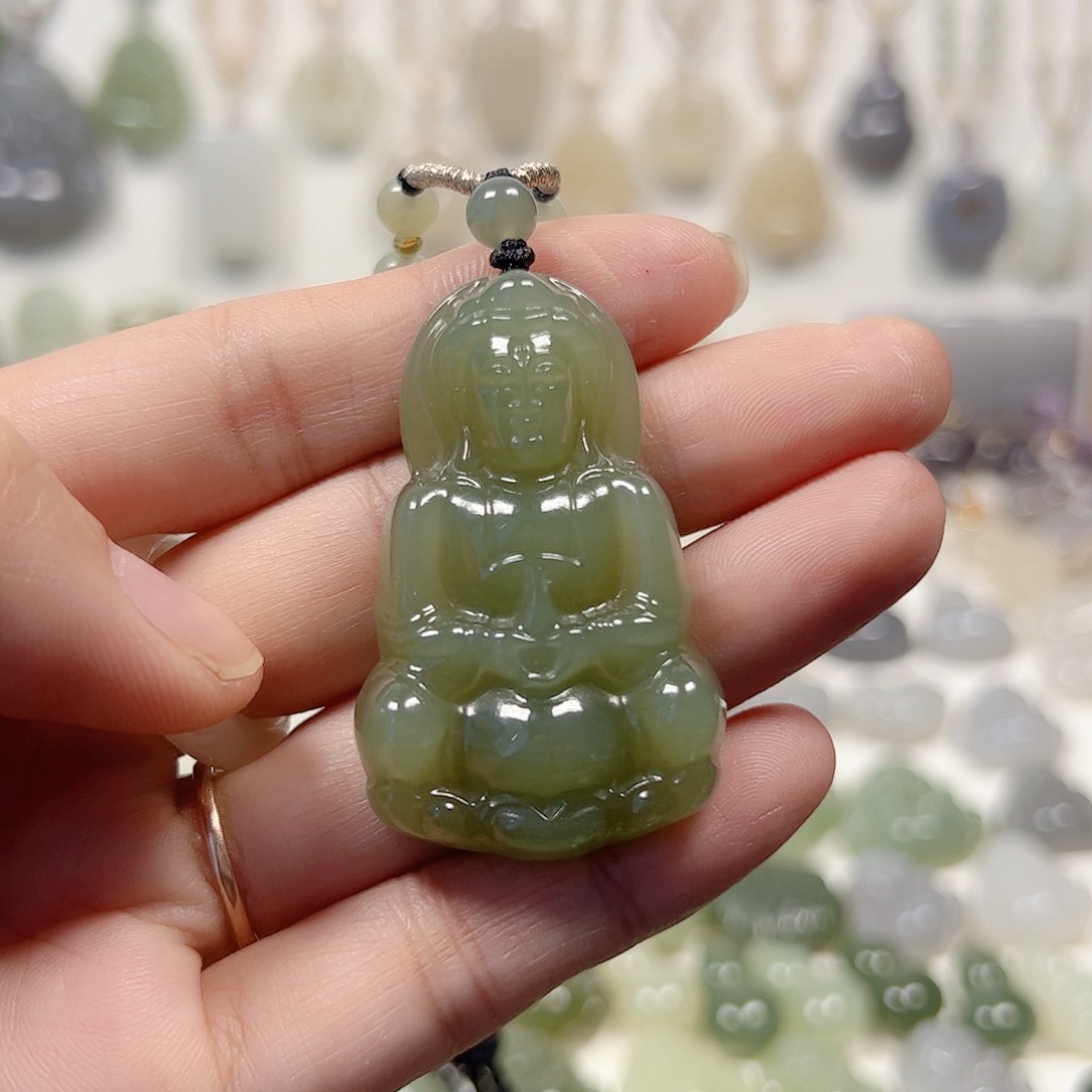 颈饰未镶嵌和田玉