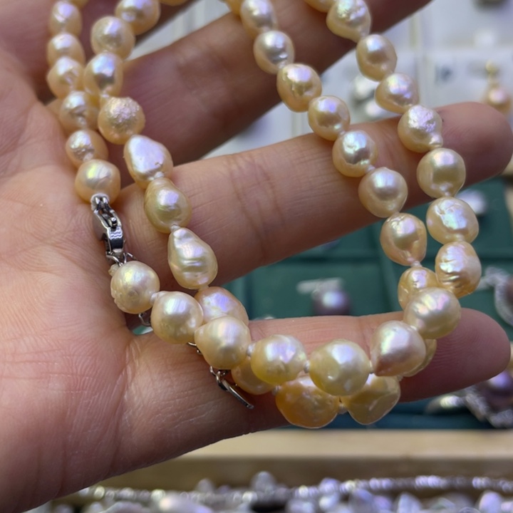 淡水珍珠项链合金