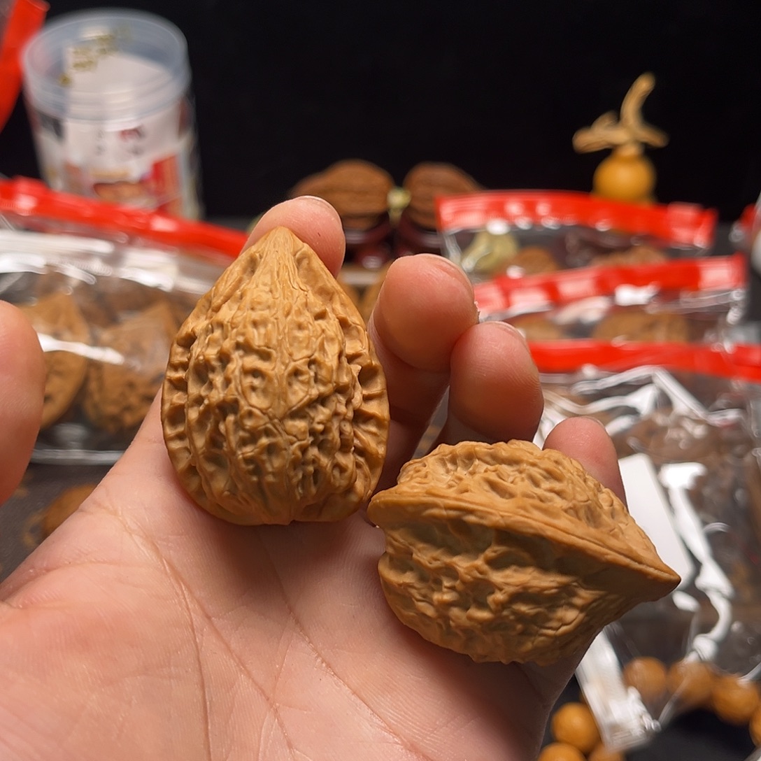 曼***飞核桃手串/手链原树长治吸血鬼36