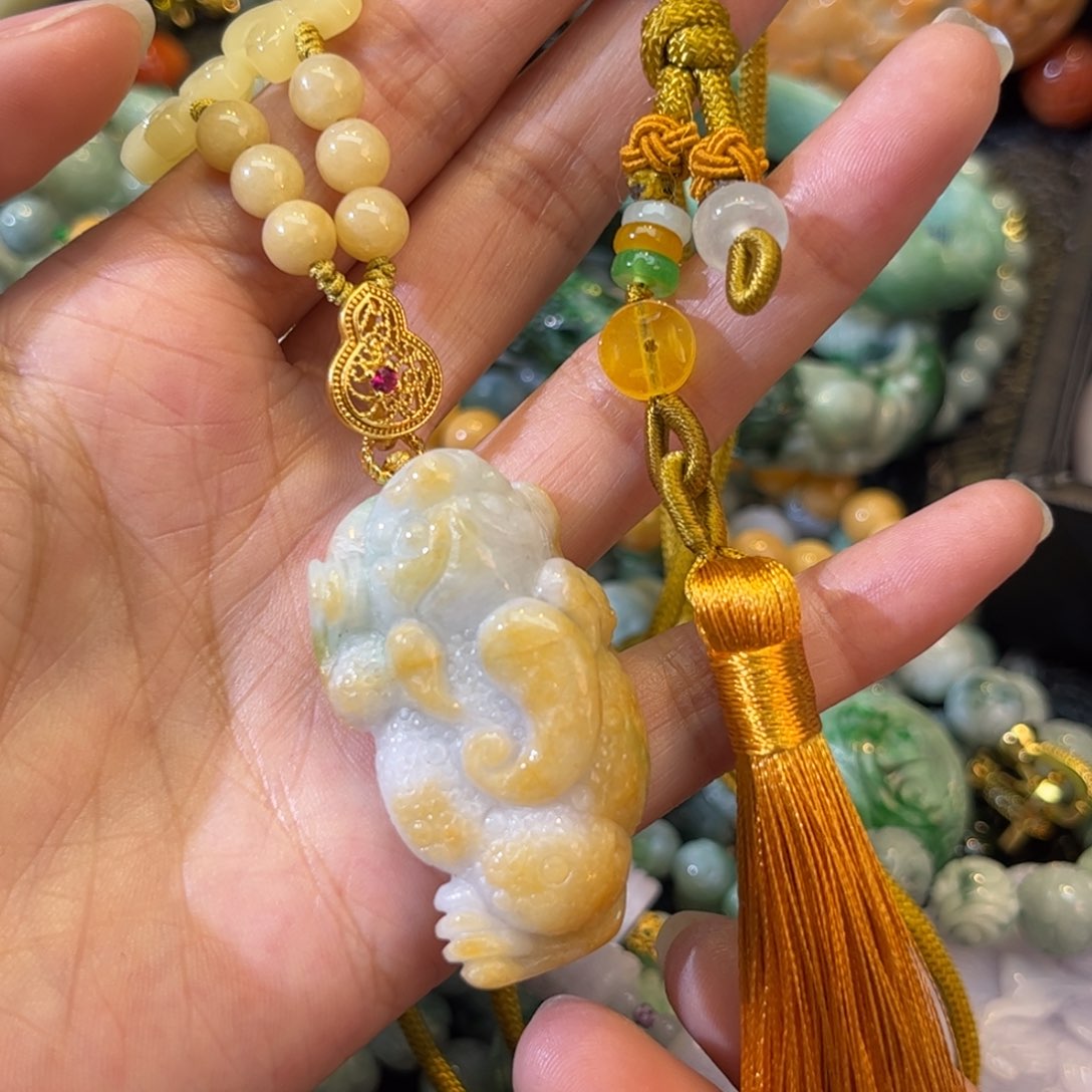 翡翠颈饰未镶嵌待编款