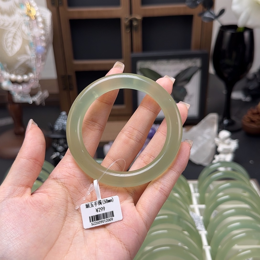 未镶嵌蛇纹石玉手镯8号