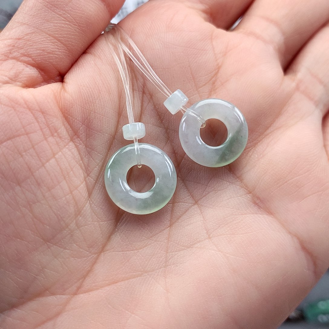 翡翠戒指未镶嵌甜甜圈