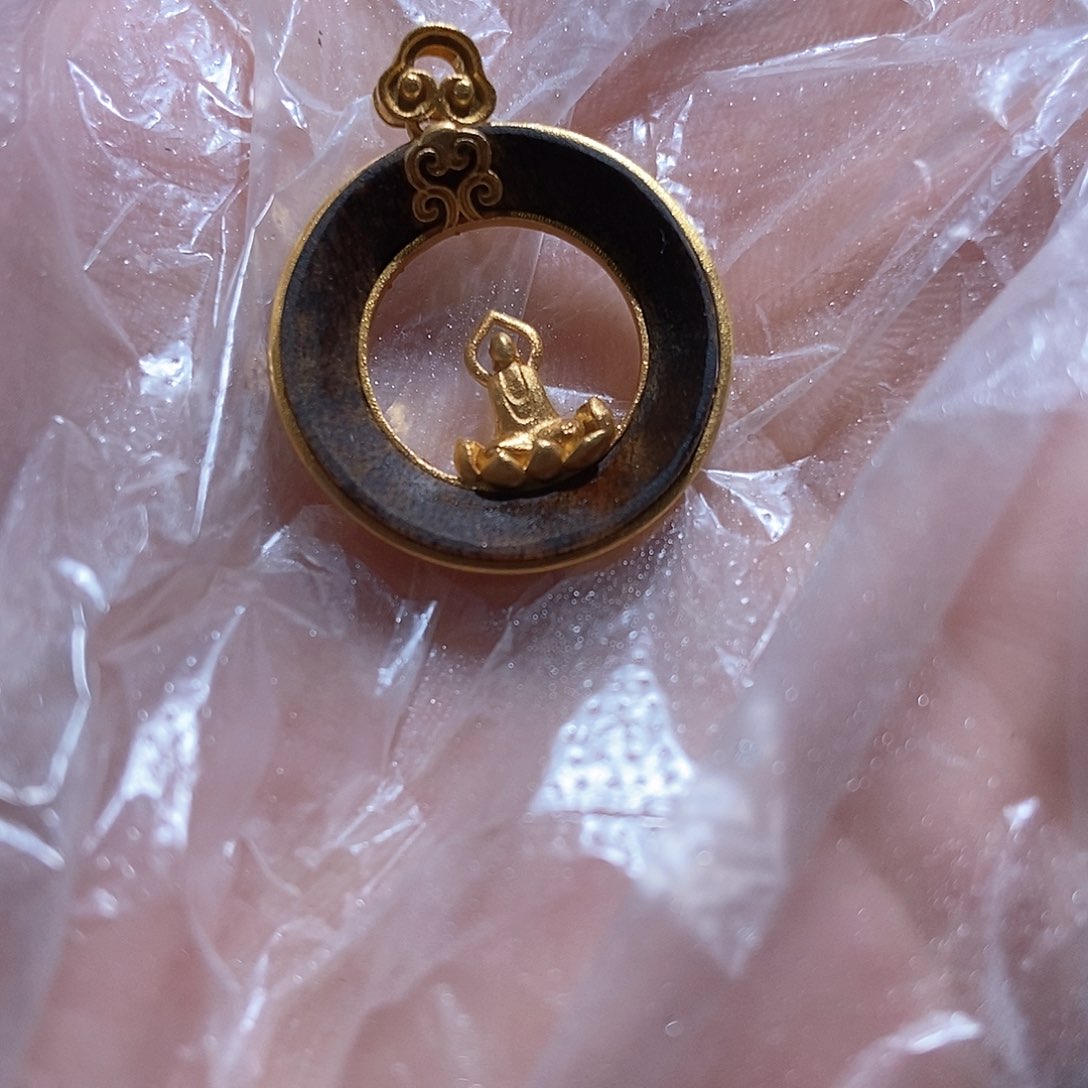 沉香吊坠芽庄白棋无相沉水