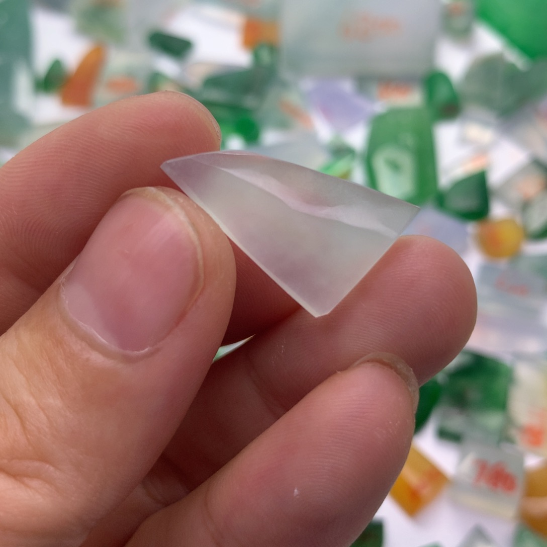 定制翡翠未镶嵌天然缅甸翡翠吊坠